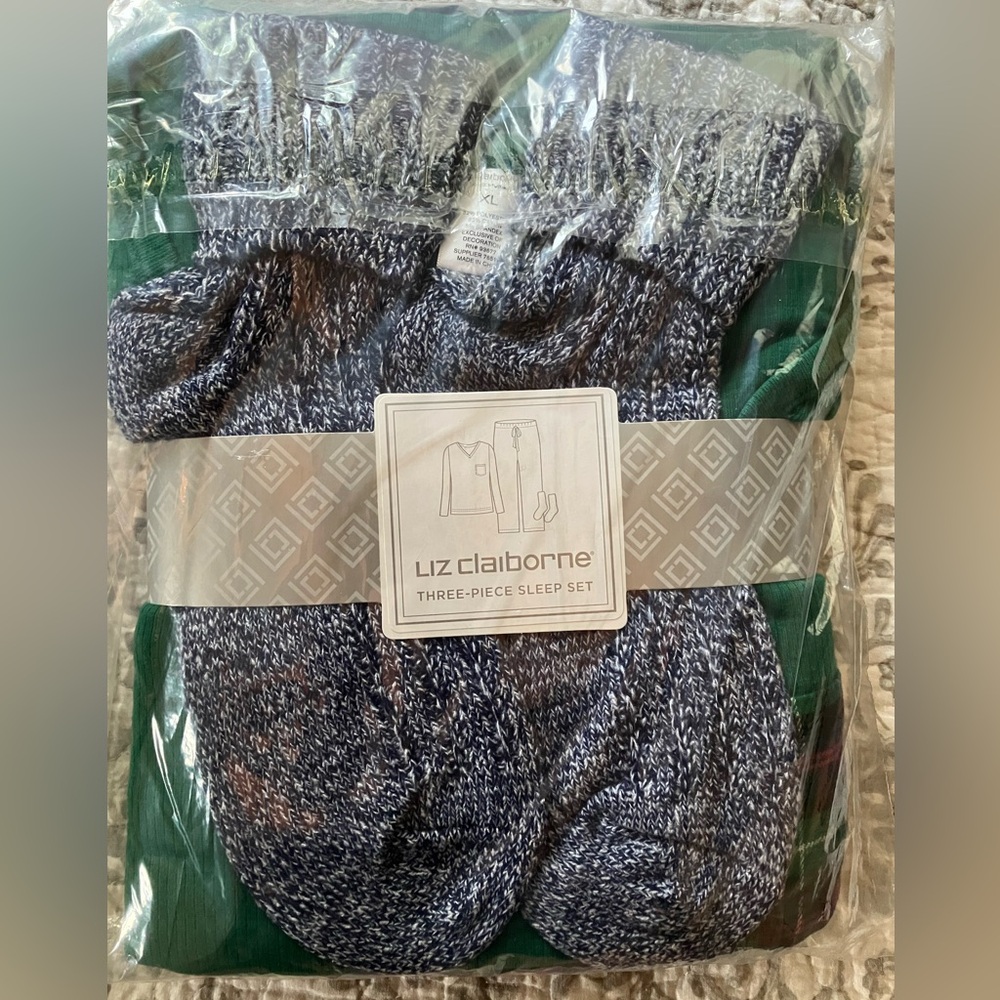 Liz Claiborne 3 Piece Sleep Set XL Pajamas